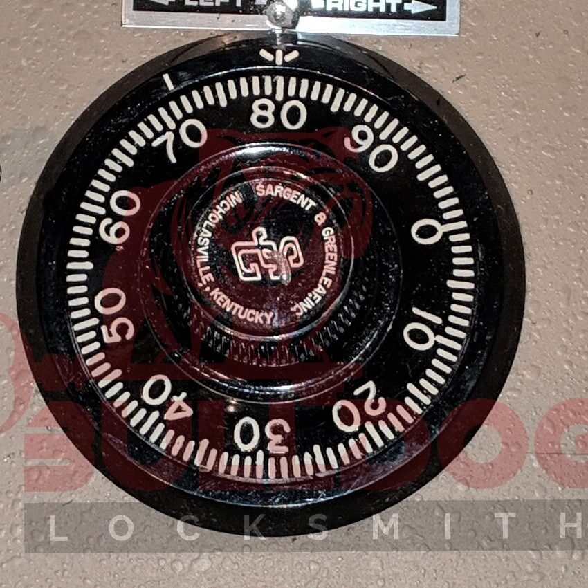 safe with dial lock
